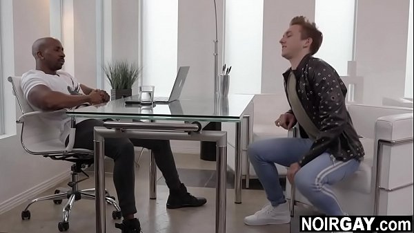 White gay twink sucks a bbc to seal business deal