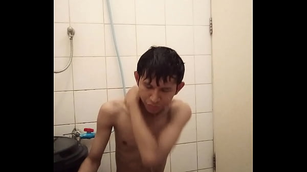 Skinny Dark Skinned Asian Teen Boy College Student Clean his Uncut Cock while Taking Shower